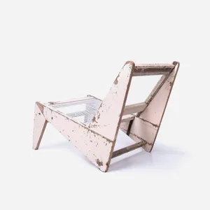 Kangaroo Chair / White A